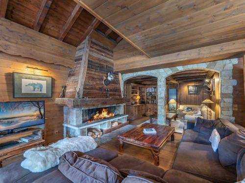 Chalet authentique et spacieux avec jacuzzi et hammam, près du centre de Méribel - FR-1-565-40
