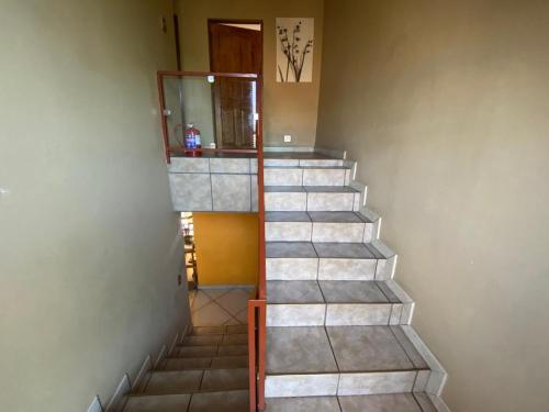 Bando`s Properties Estate Living - image 3
