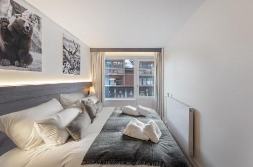 Courchevel 1850 three Bedrooms Balcony Ski in ski out