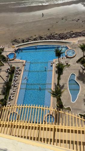 Big Luxury Condo - Zona Dorada