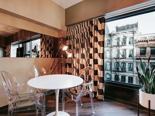 Удобства, Roxy Hotel New York in Сохо