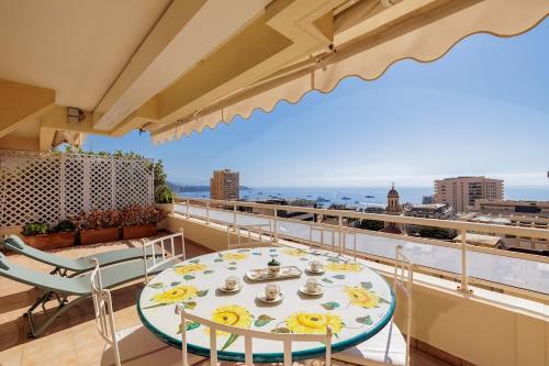 Maison Joséphine, large 3-room apartment with Sea and Monaco view
