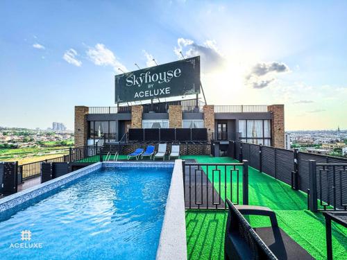 נוף חוץ, SkyHouse by Ace Luxe in Rawalpindi