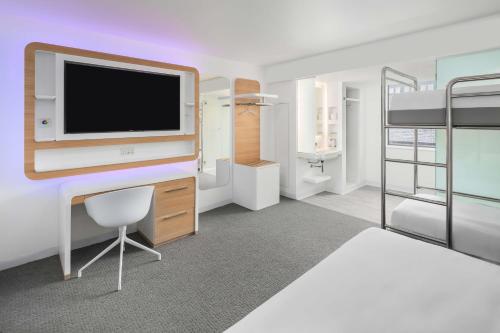 YOTEL Edinburgh Room Type - Family Room