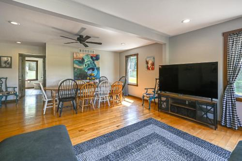 Wooded Escape w/ Pond & Grill in Pleasant City! in Caldwell (OH)