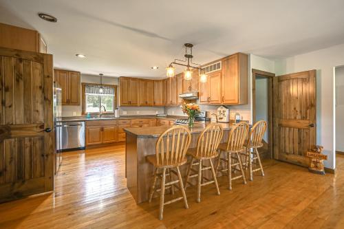 Wooded Escape w/ Pond & Grill in Pleasant City! in Caldwell (OH)
