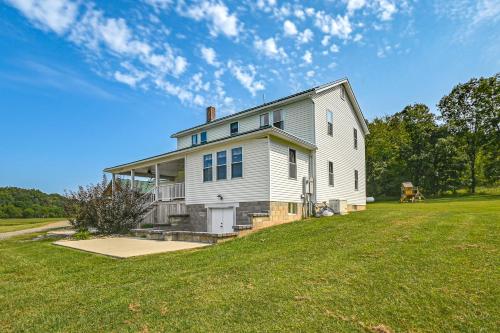 Wooded Escape w/ Pond & Grill in Pleasant City! in Caldwell (OH)
