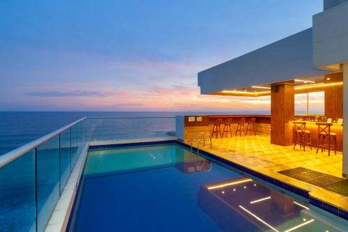 Hotel Aixo Suites By GEH Suites