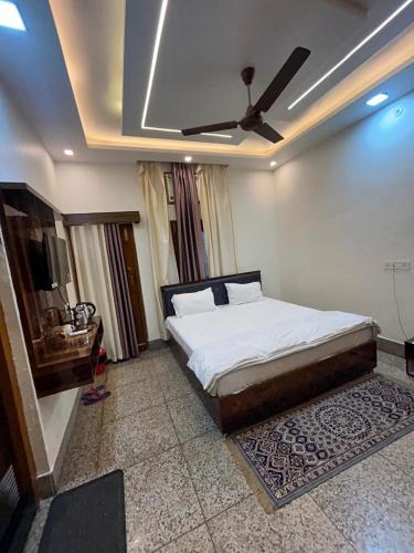 Kalash guest house - image 3