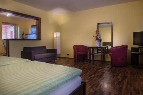 Garden apartments - image 10