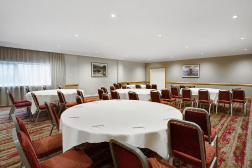Jurys Inn Inverness - image 12