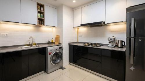 Kitchen, Dream International City Homes in Dubai International City