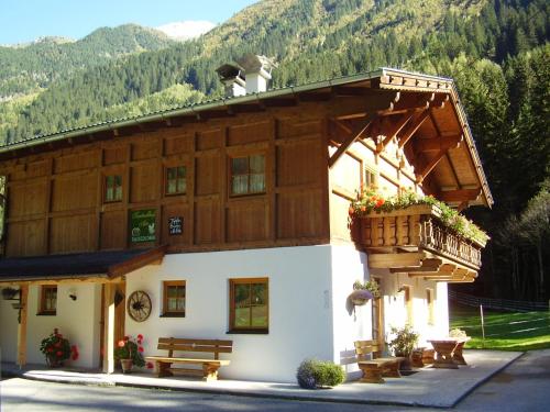 Bejárat, Kartnall´s Alm in Falbeson