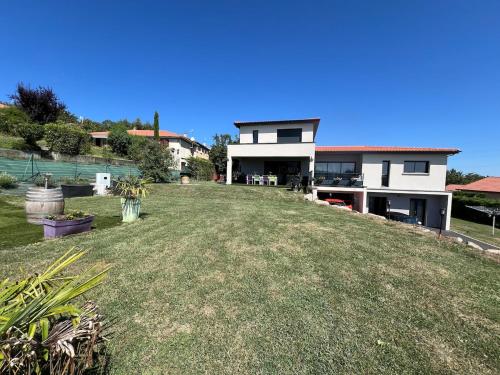 Belle villa moderne proche du sommet de l'élevage - Location, gîte - Romagnat