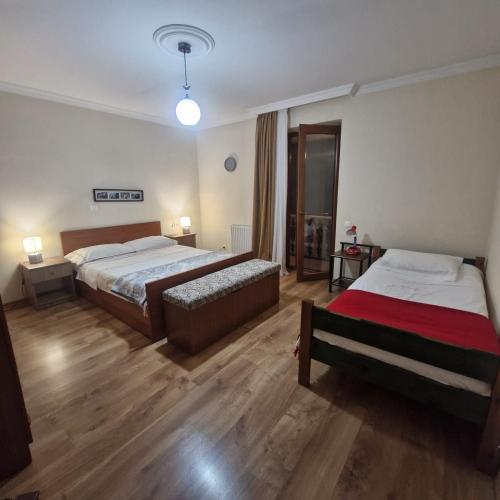 Alex's Guest House in Zemo Alvani