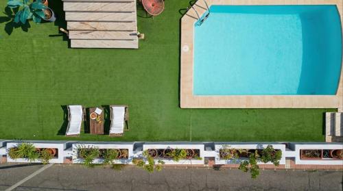 Relax by your private pool WiFi and Canary Views