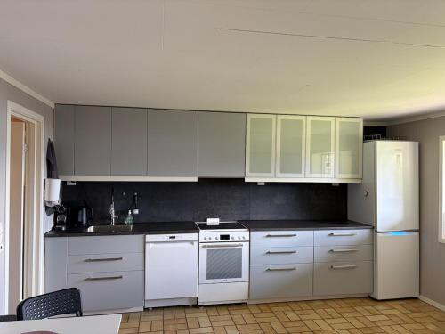 One-bedroom apartment in Straumsbukta