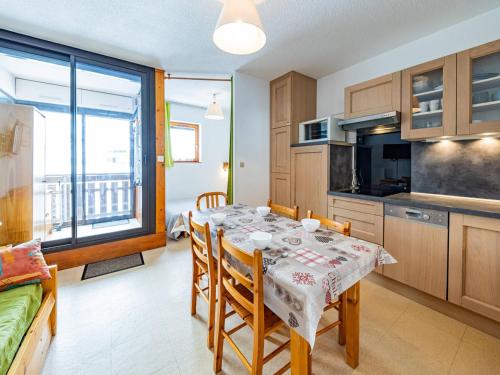 Studio lumineux au pied des pistes, proche télésiège, balcon à Saint-François-Longchamp