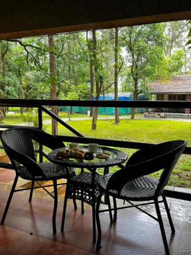 Pinewood Resort 4