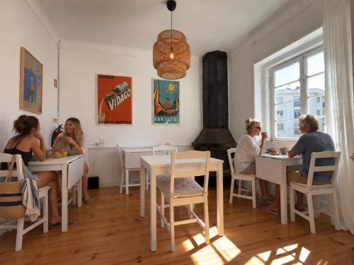 Maré Guesthouse - Garden, Yoga & Surf (Mare Guesthouse - Garden, Yoga & Surf) in Ericeira Városközpont