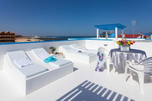 

Kala Privilege I by Vacanzy Collection