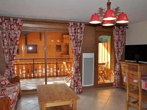 Appartement 3 pièces avec grand balcon, parking