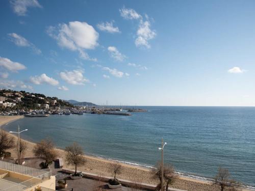 Studio + cabine, 4 pers. avec clim et parking, Le Lavandou