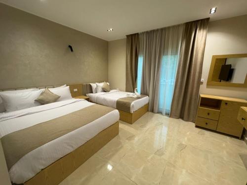 Suite, family, balcony
