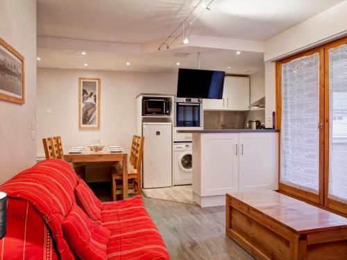 Appartement 4 pièces avec balcon, internet, parking au centre de Brides-les-Bains