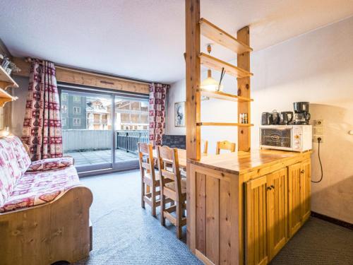 Studio confortable au centre, balcon, 2-3 pers.