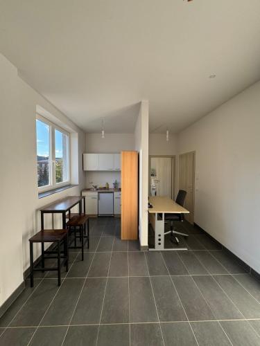 Konyha, StayInn Suites Central & Panorama View Apartment in Simbach am Inn