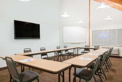 Meeting room / ballrooms, Baymont by Wyndham Baxter/Brainerd Area in Baxter (MN)