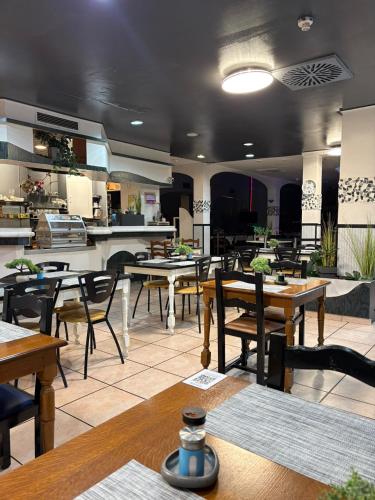Ресторан, Yasha Hotel in Люксембург