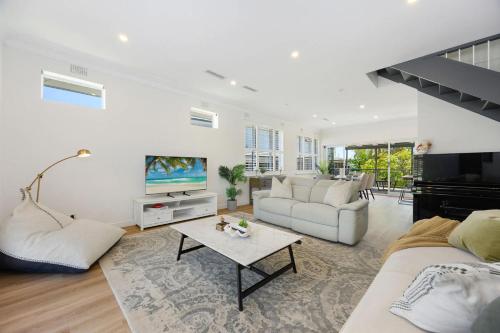 Cosy 3 bedrooms Lane Cove 10 Mins to Sydney CBD in Hunters Hill