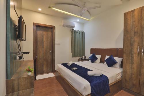 4Everstayz by Jankia Sigra Premium Rooms With Lift and Free Parking!!! Best Stay In Varanasi - image 3