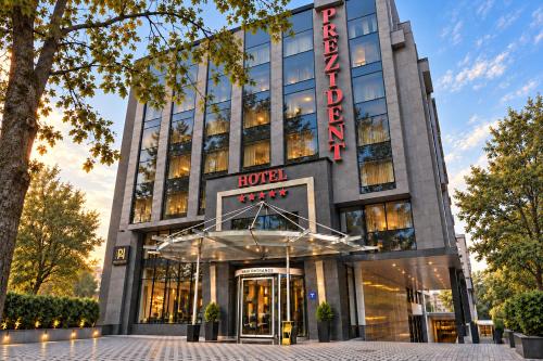 Prezident Hotel Novi Sad - Outdoor Pool & Spa