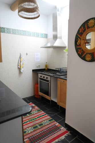 Casa corasol, a cozy, comfy, 2BR house- panoramic view and rooftop in Carataunas