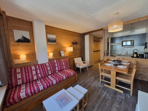 CUR A 20 Charmant T2, 6pers ski au pied - Val Claret Centre