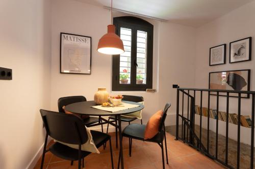 UniqueStay Apartments Center Born