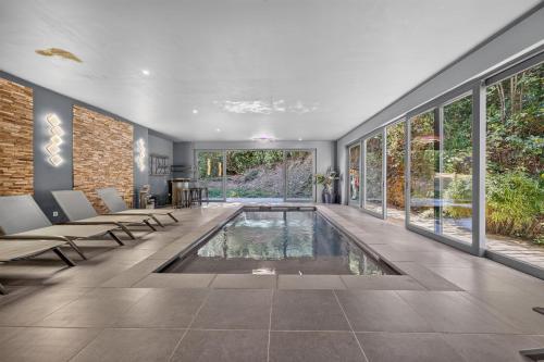 Swimmingpool, Villa Damseaux in Spa