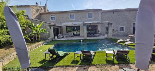 Loue villa vigneronne de charme récemment rénovée 14 couchages - Location, gîte - Marsillargues