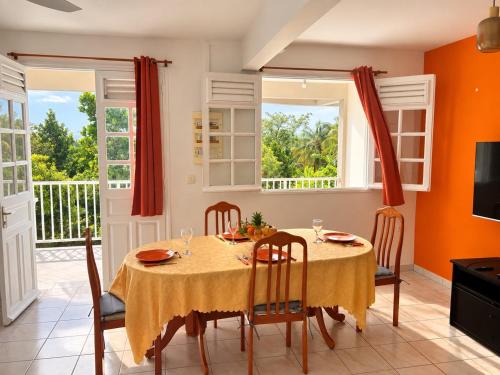 Tropical Orange House - Location saisonnière - Ducos