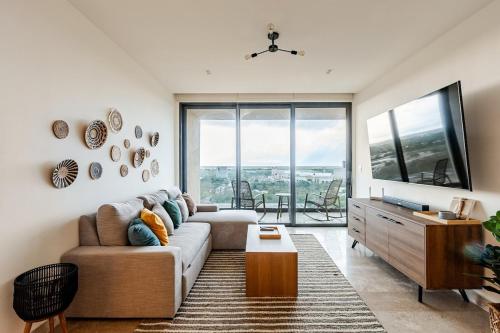 Merida 2 Bedroom Luxury Apartment near La Isla