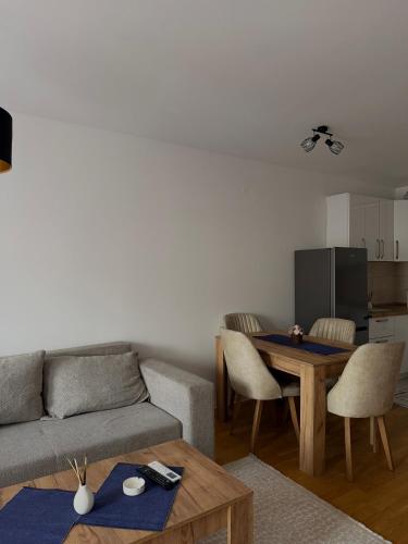 Montre Apartments