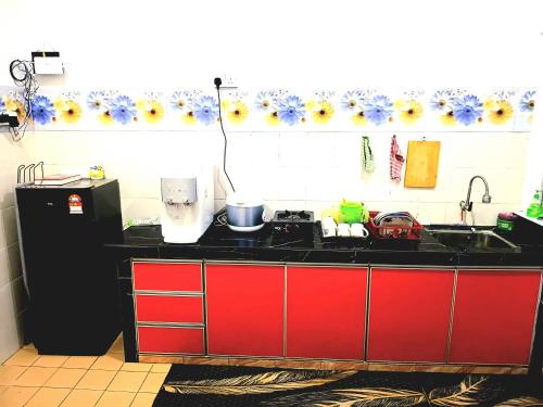 Nafisah Homestay Jasin Town Melaka [3BR / Unifi / Netflix / Fully Aircond] - 3 bedrooms in Jasin