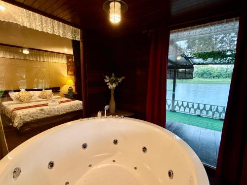 熱水浴池, Ban Mali Homestay in 烏隆他尼府直轄縣