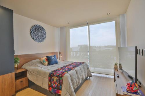 Apartment with exterior balcony 508