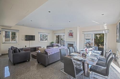 Delfini Villas