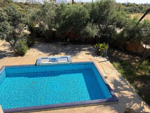 Seafront Villa with Private Pool in เปเยีย