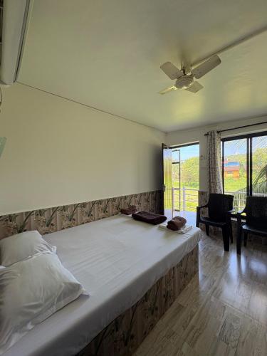 Leon Hide Out Guest House near The Regency
